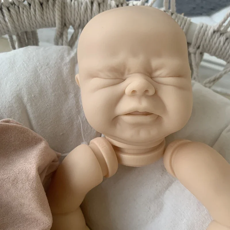 طقم دمية تولد من جديد مقاس 17  - مراجعة Baby Products Kit For Newborn وسعره